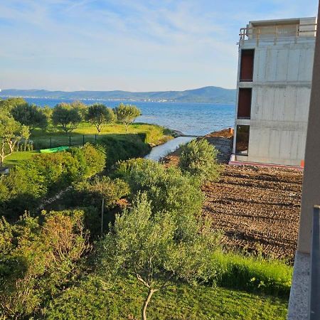 Apartments Borna Sukošan エクステリア 写真