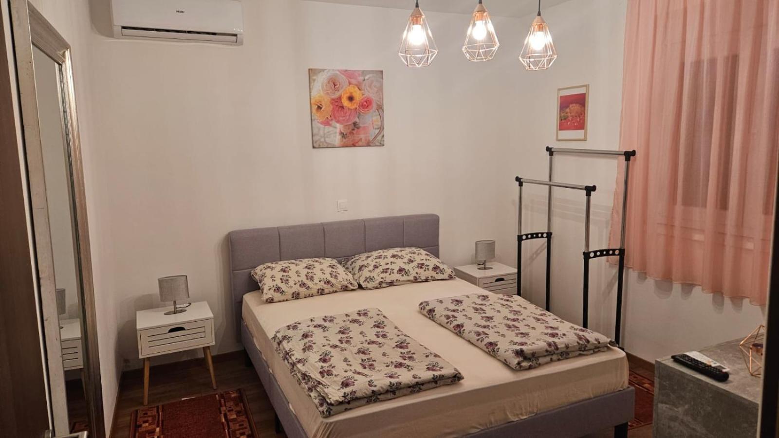 Apartments Borna Sukošan エクステリア 写真